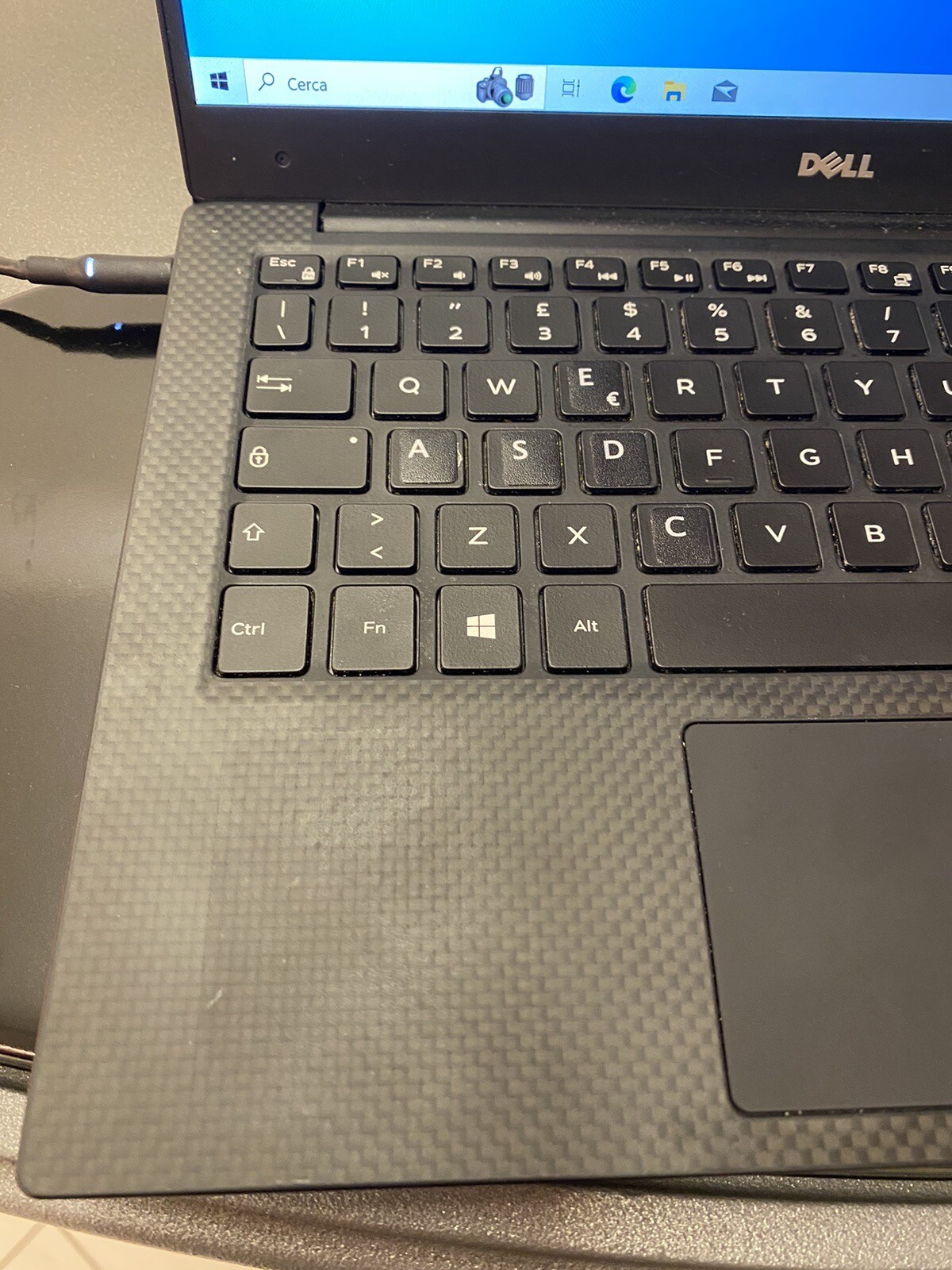 DELL XPS 13 9350 13.3″ INTEL i7-6500U 2.50GHz 8GB RAM 256GB SSD WINDOWS 10!!