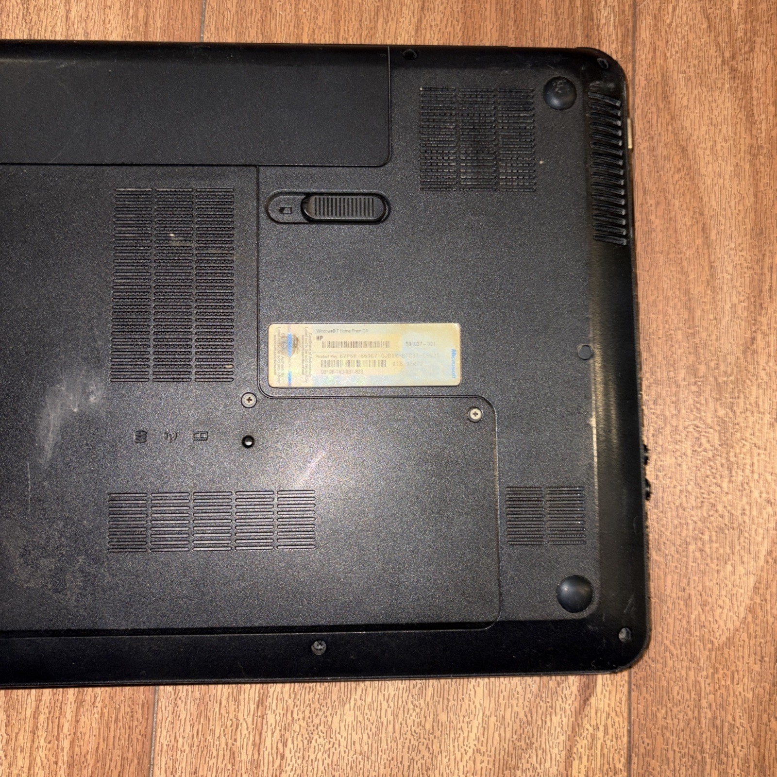 HP Pavilion G6-1B60US 15.6in, AMD A4-3300M 1.9GHz, 4GB, 500GB Laptop, Chrome