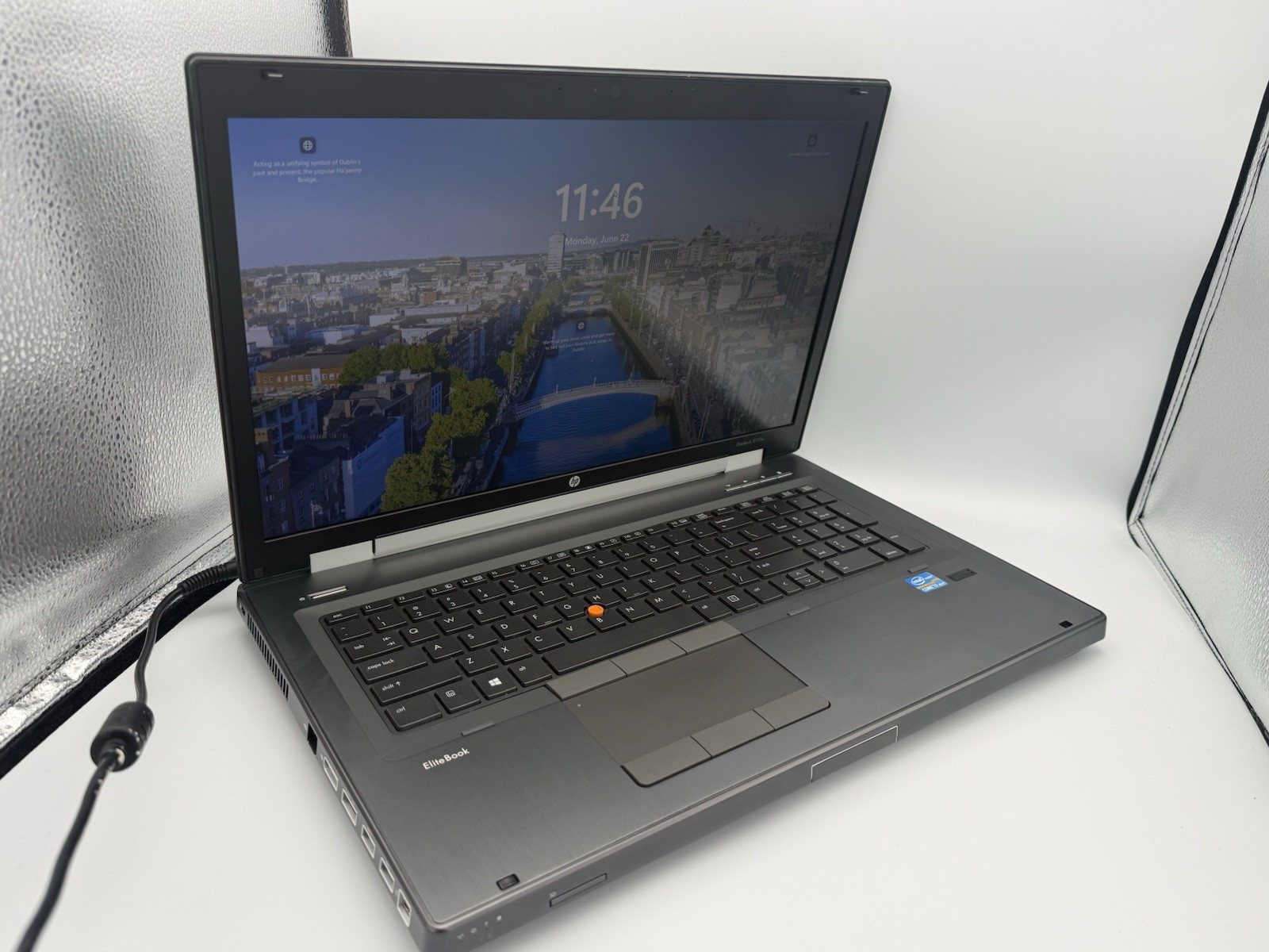 HP EliteBook 8770W 17.3″ MW i7-3740QM 2.7GHz|16GB|500GB|No AC|No Wireless