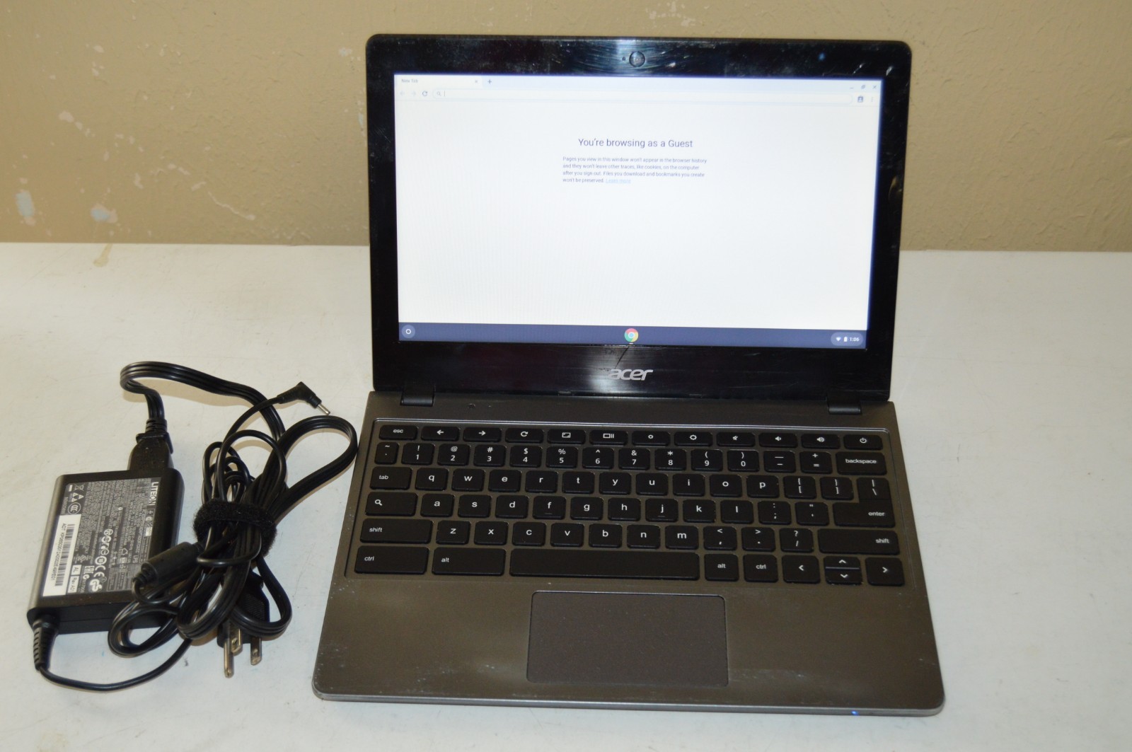 Acer Chromebook C720 11.6″ Laptop 16GB SSD 4GB RAM Celeron 2955U + AC Adapter
