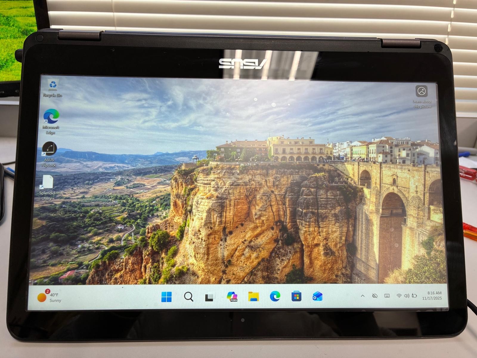 ASUS UX360CA Flip NOTEBOOK INTEL CORE M3 8GB RAM 512GB SSD Windows 11 Pro