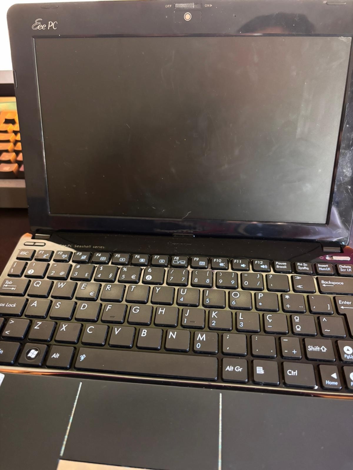 ASUS Eee PC 1005HA 10.1in. Notebook