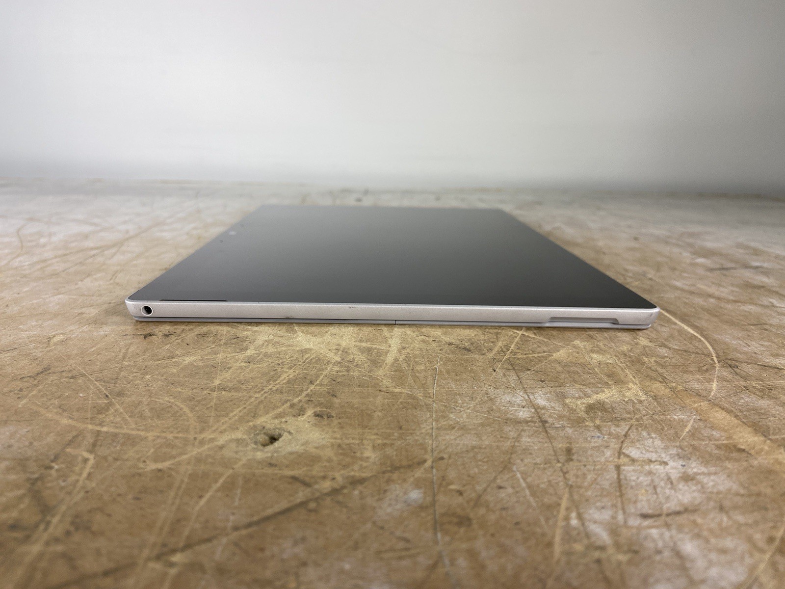 MICROSOFT SURFACE PRO 7+ (1960) i7-1165G7 @ 2.80GHz, 16GB RAM, NO HDD/OS