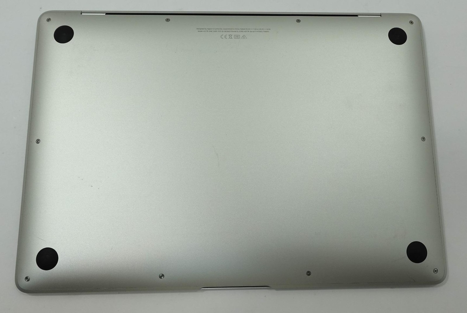 Apple MacBook Air 2020 A2179 13.3″ Core i5-1030NG7 1.1GHz 8GB 256GB Laptop