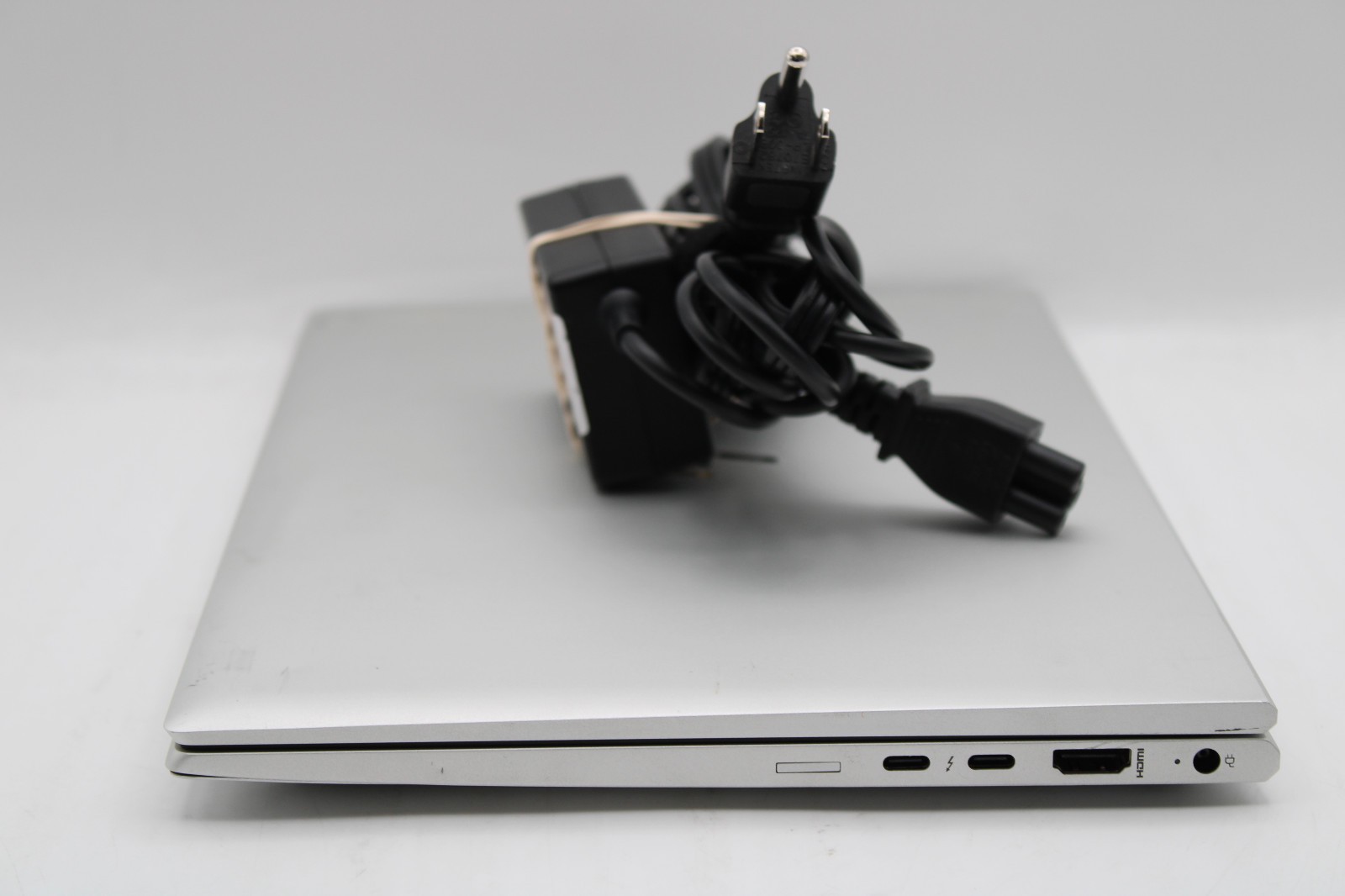 HP EliteBook 830 G8 _ i5-1145G7 @ 2.6 GHz _ 8GB RAM _ 256GB SSD _ W11H