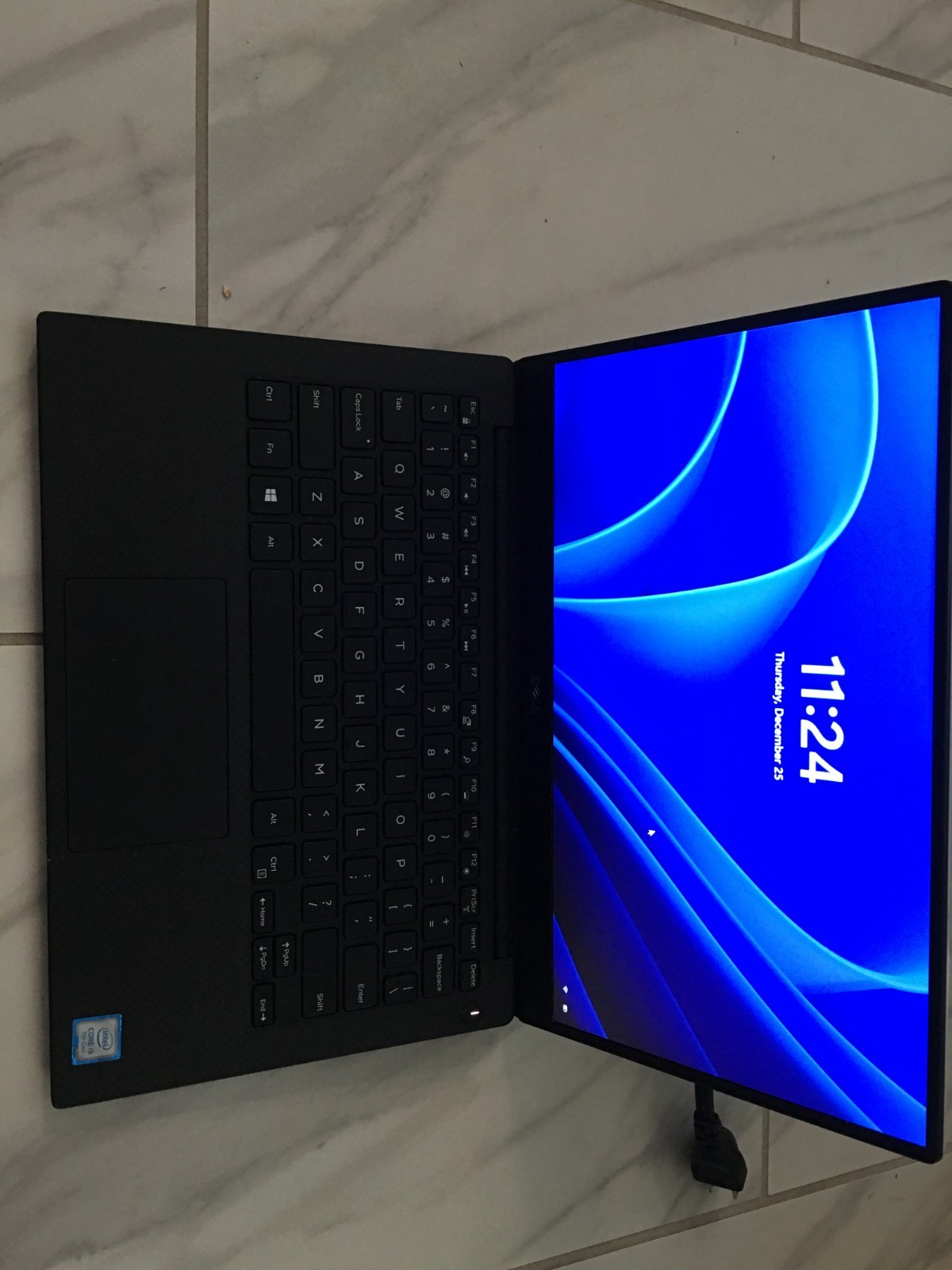 Dell XPS 13 Intel i5-7200U 2.5GHZ, 256GB NVMe, 8GB RAM, Win11 Office 2024