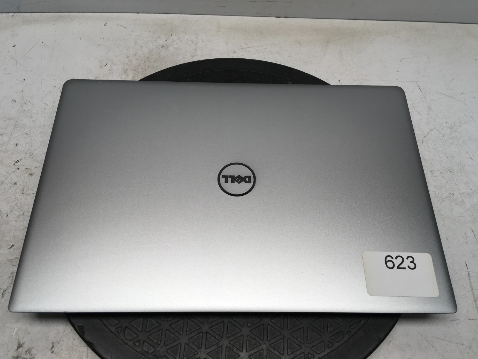 Dell XPS 13 9343 Intel i5-5200U 2.2GHz 8 GB NO HDD
