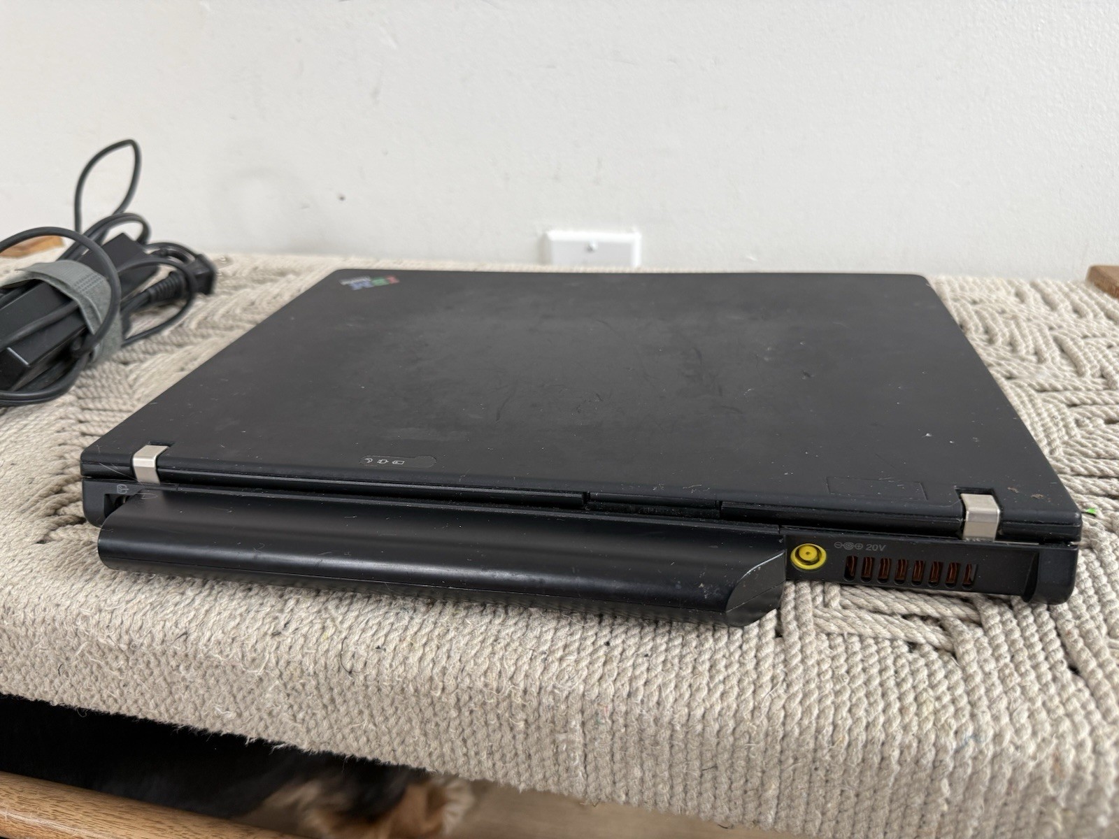 🍊 Vintage IBM Lenovo 14.1″ T60 Thinkpad T2400@1.83GHz 2GB RAM 60GB Windows XP