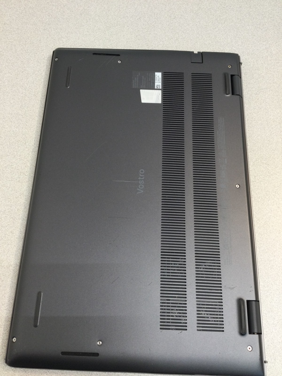 Dell Vostro 14 5410 core i5 11th gen 3.20ghz 256 gb ssd 8gb ram win 11 pro 14”
