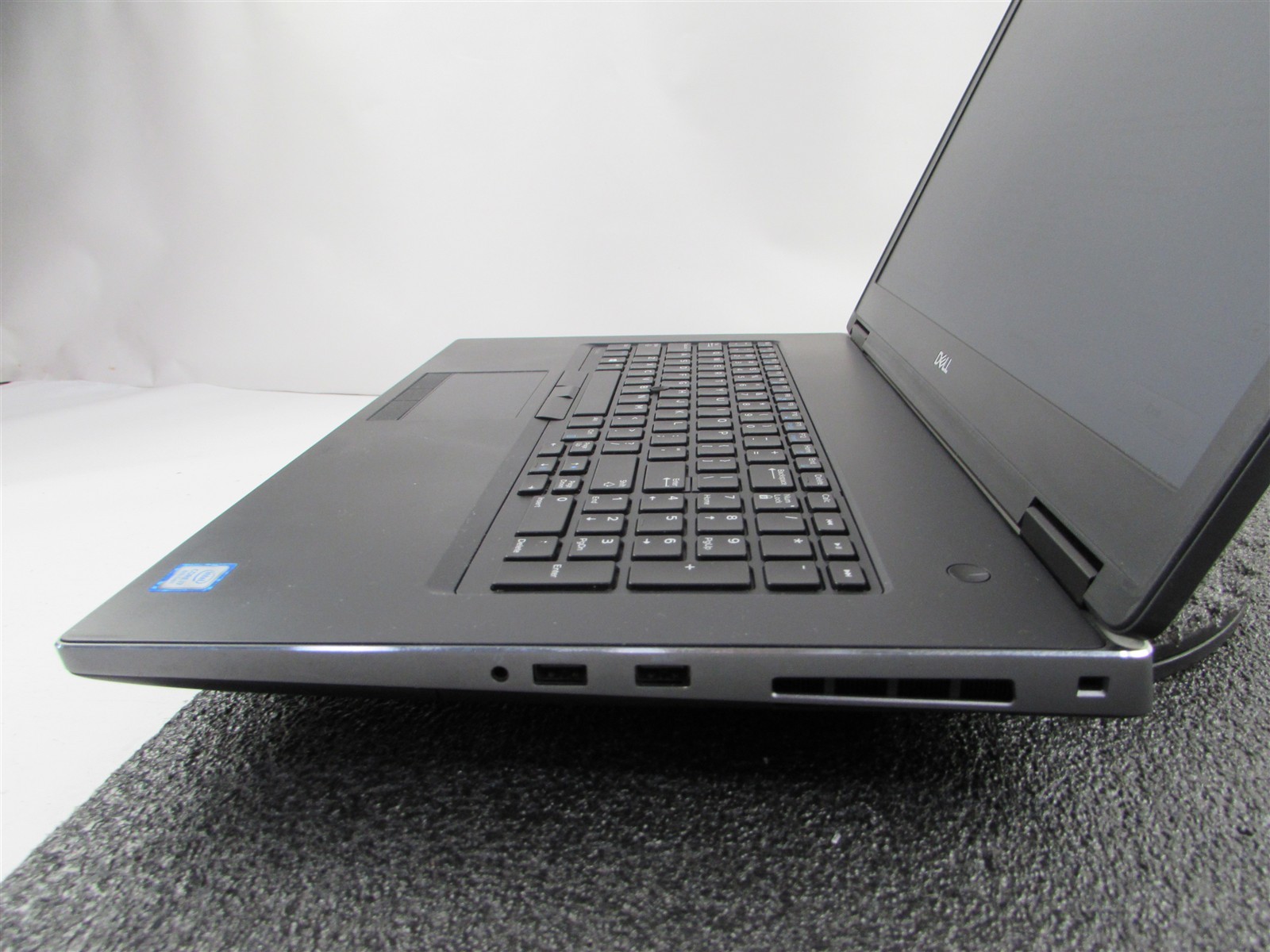 DELL PRECISION 7730 CORE I7-8750H NO SSD 64GB RAM NVIDIA QUADRO P3200 NO O.S