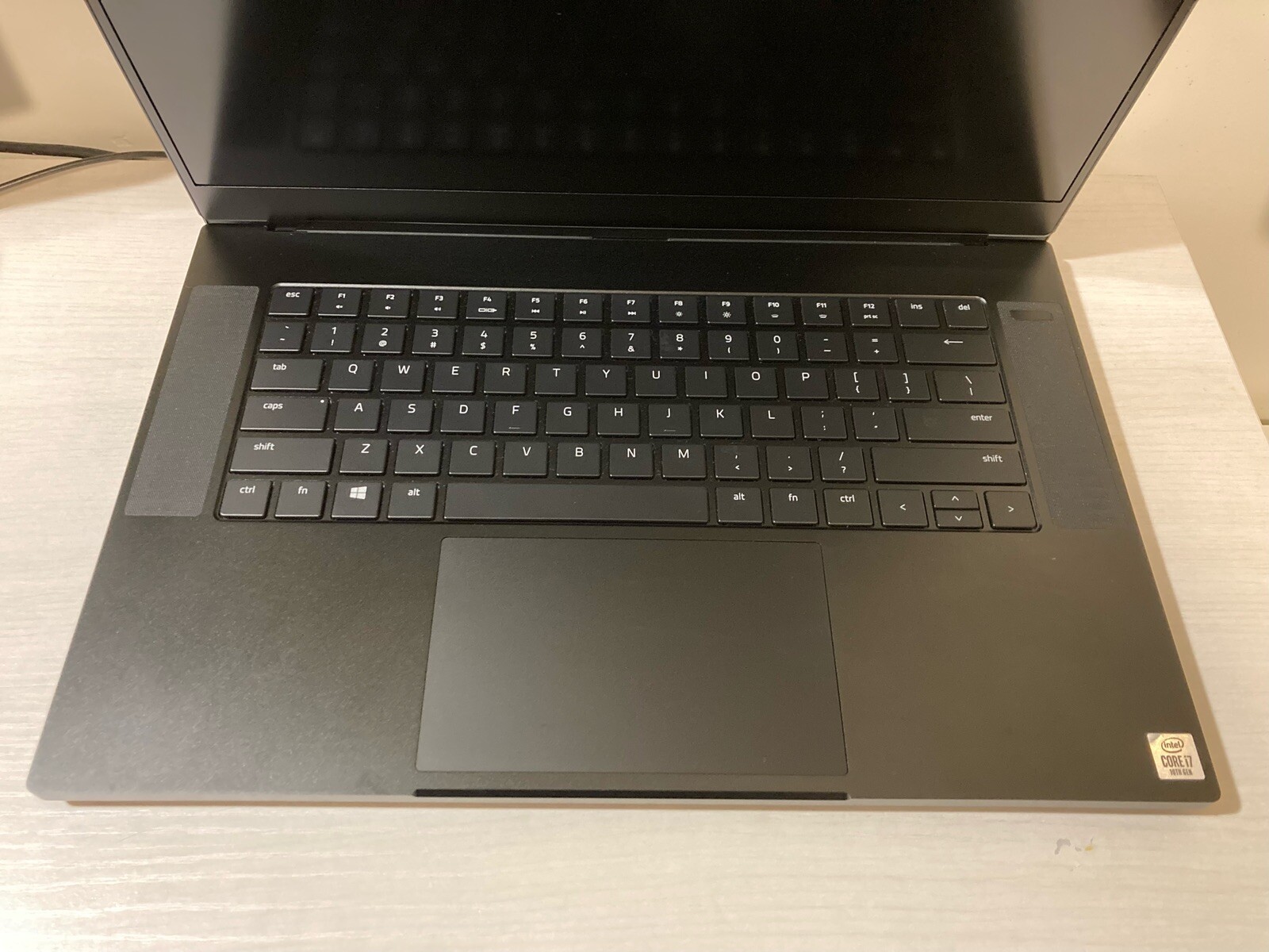 Razer Blade 15.6″ 512GB SSD , i7 10th Gen., 5.10GHz, 16GB RTX 2070 Super Max-Q
