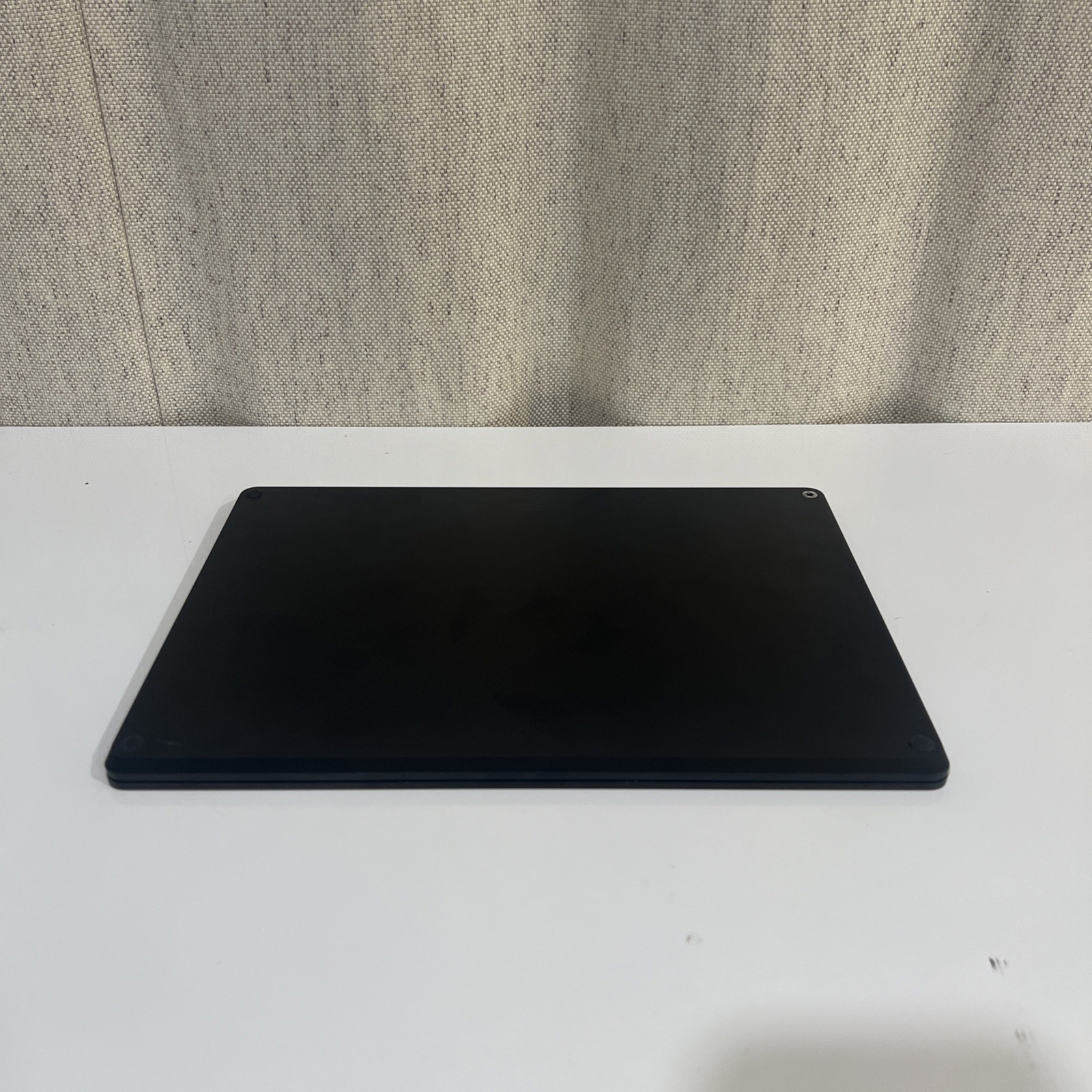 Surface Laptop 4 13.5″ i7/32GB/1TB – Charger Included – Good For: School/Work