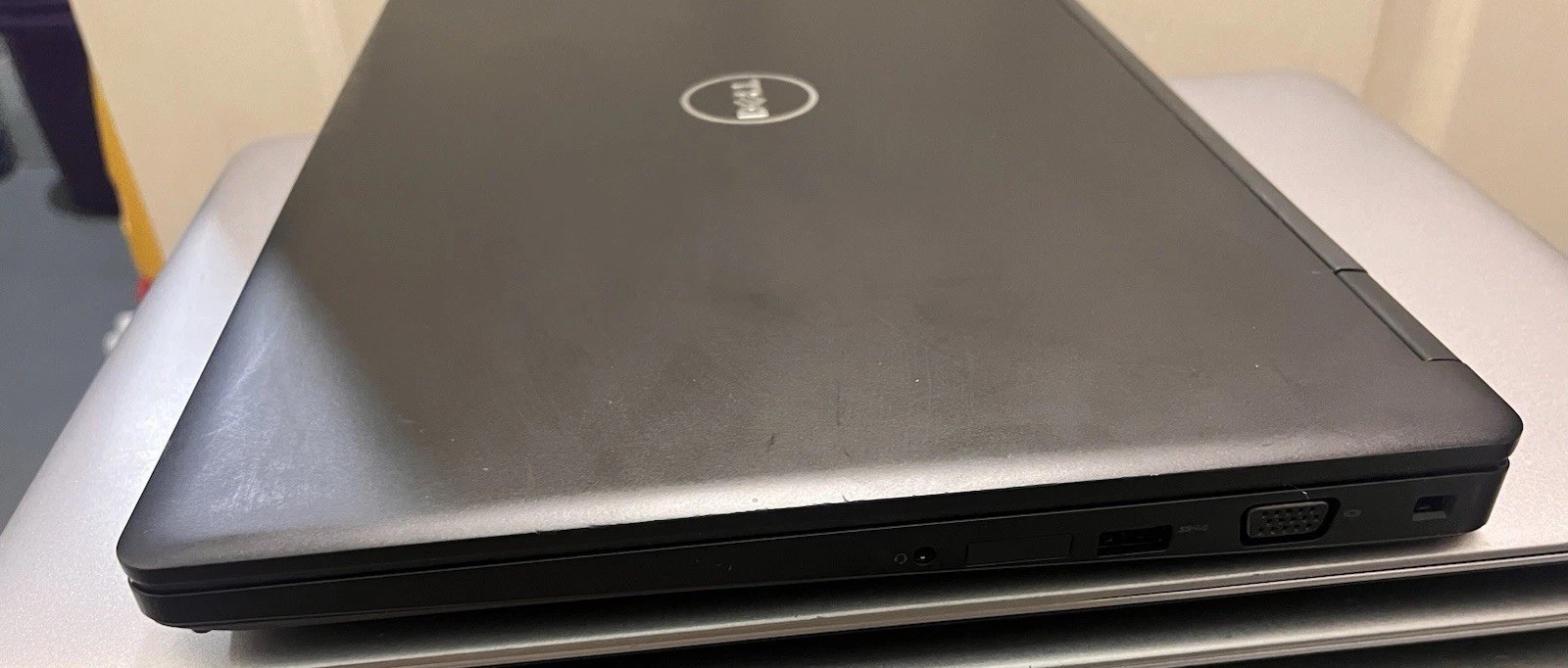 Dell 5580 2.90GHz Quad- i7 7820HQ/8GB/256GB SSD/15.6″ FHD/Webcam/BT