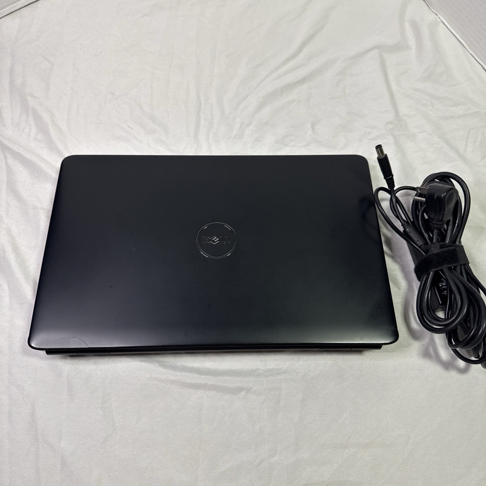 Dell Inspiron 1545 Windows 7 Laptop 500GB HD 4GB RAM Intel Dual Core DVD/CD