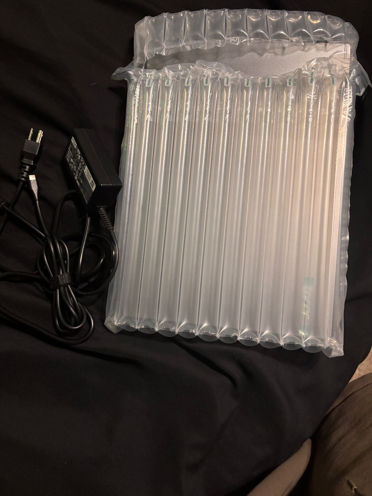 Acer aspire 14 Ai silver AI PC face scan brand new charger included
