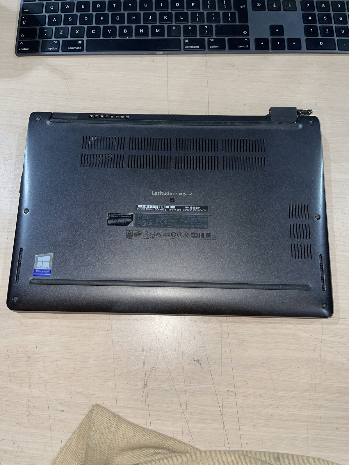 Dell Latitude 5300 2 in 1 Intel Core i5-8365U 1.60GH~ 16GB RAM NO HD