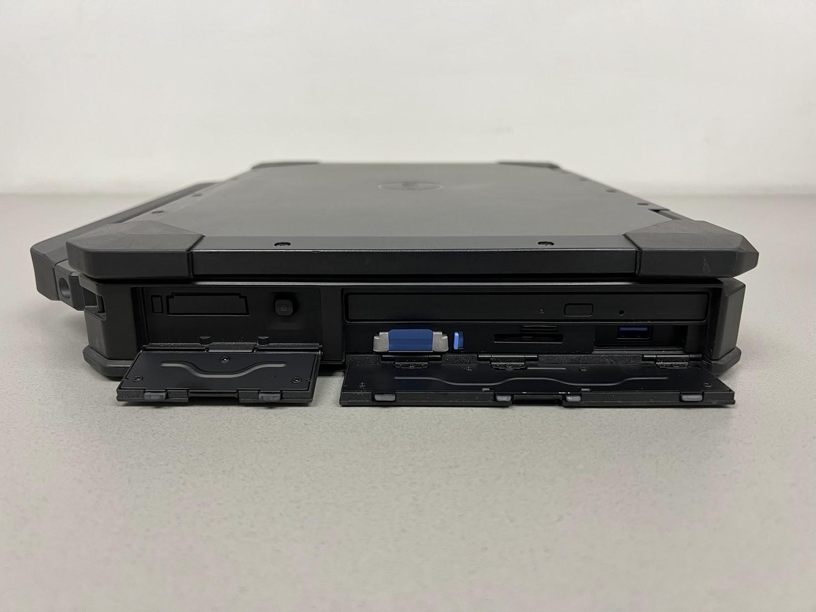 Dell Latitude 5424 Rugged – i5-8350U, 16GB RAM, 240GB SSD, Touchscreen, LTE #001