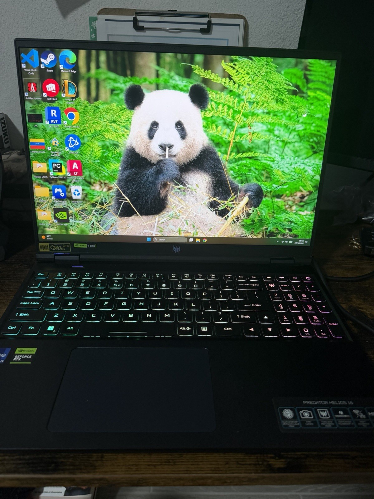 Acer Predator Helios 16 PH16-71 Gaming Laptop i9 RTX 4080 64GB 1.8TB SSD 16″ W11
