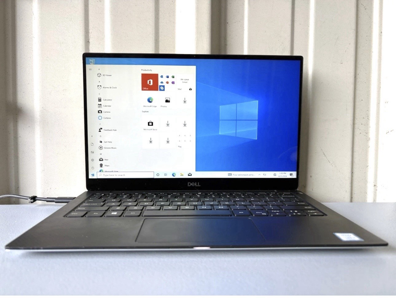 Dell XPS/ I7 8th Gen /16 Gb Ram/1 TB/touchscreen