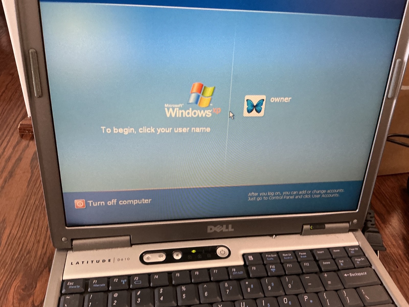 Dell Latitude D610 Windows XP 2005 Laptop Pentium M, 1GB RAM, TESTED WORKS