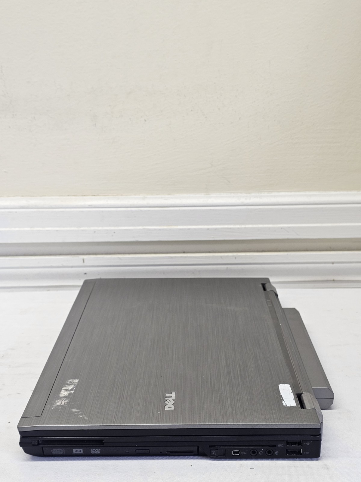Dell Latitude E6510 Laptop – Intel i5-M560 – 2GB RAM – 160GB HDD – Windows 10