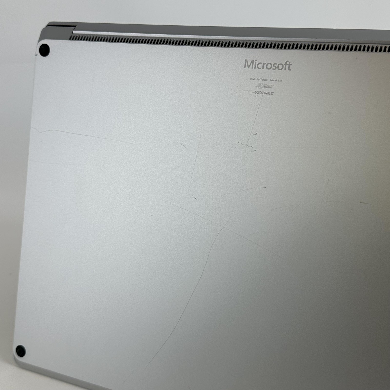 Microsoft Surface Laptop 4 15 QHD+ TOUCH i7-1185G7 3.00GHz 16GB 512GB Very Good
