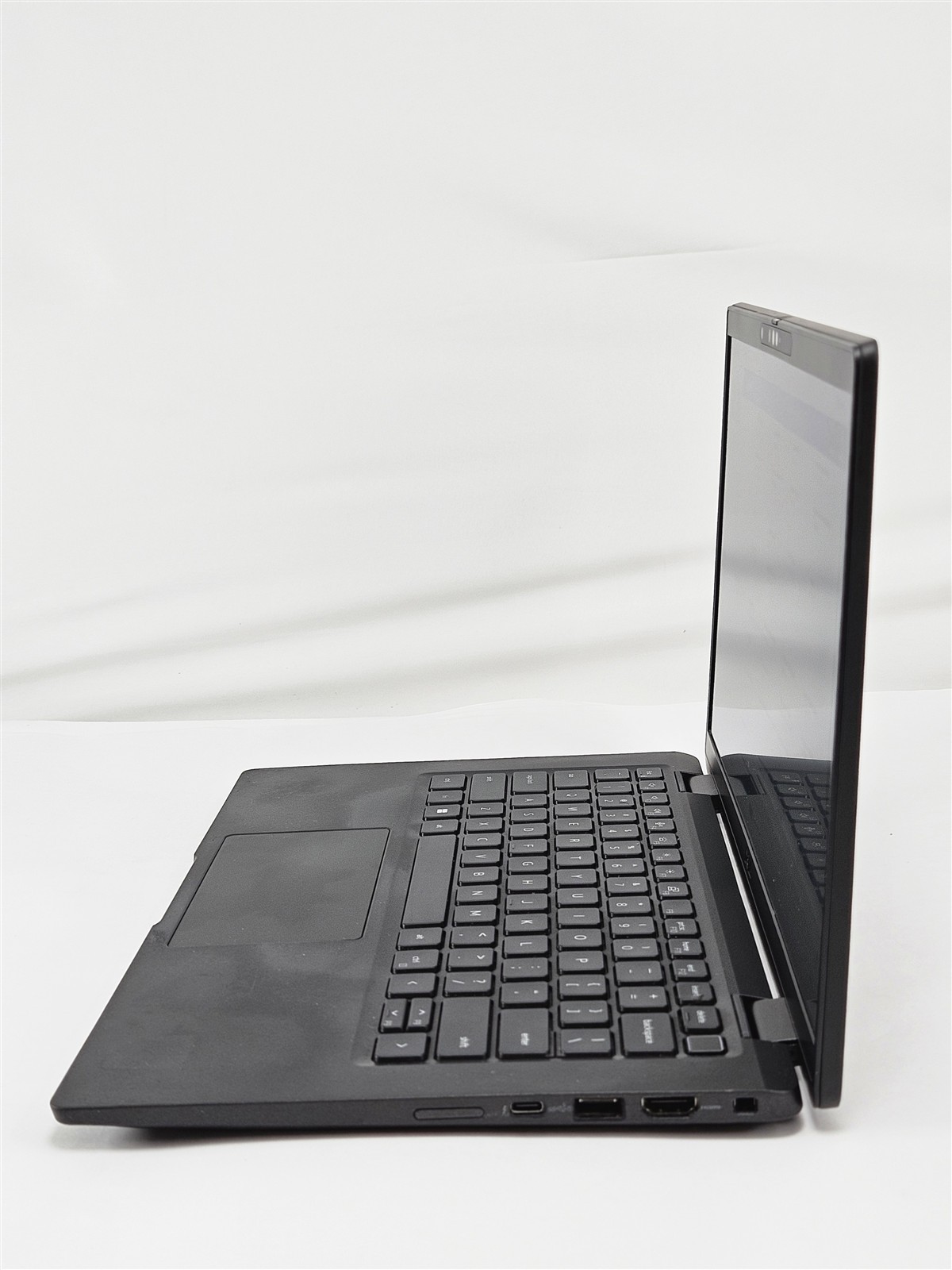 Dell Latitude 7430 14″ Intel Core i5-1250P 1.7GHz 16GB 256GB SSD Iris Xe No OS