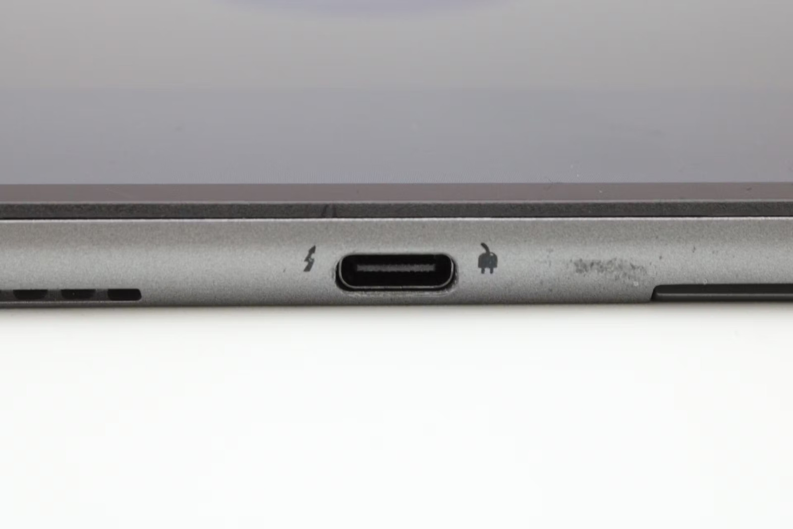 Dell Latitude 7320 Detachable 13″ i5-1140G7, 256GB NVMe, 16GB RAM, No keyboard