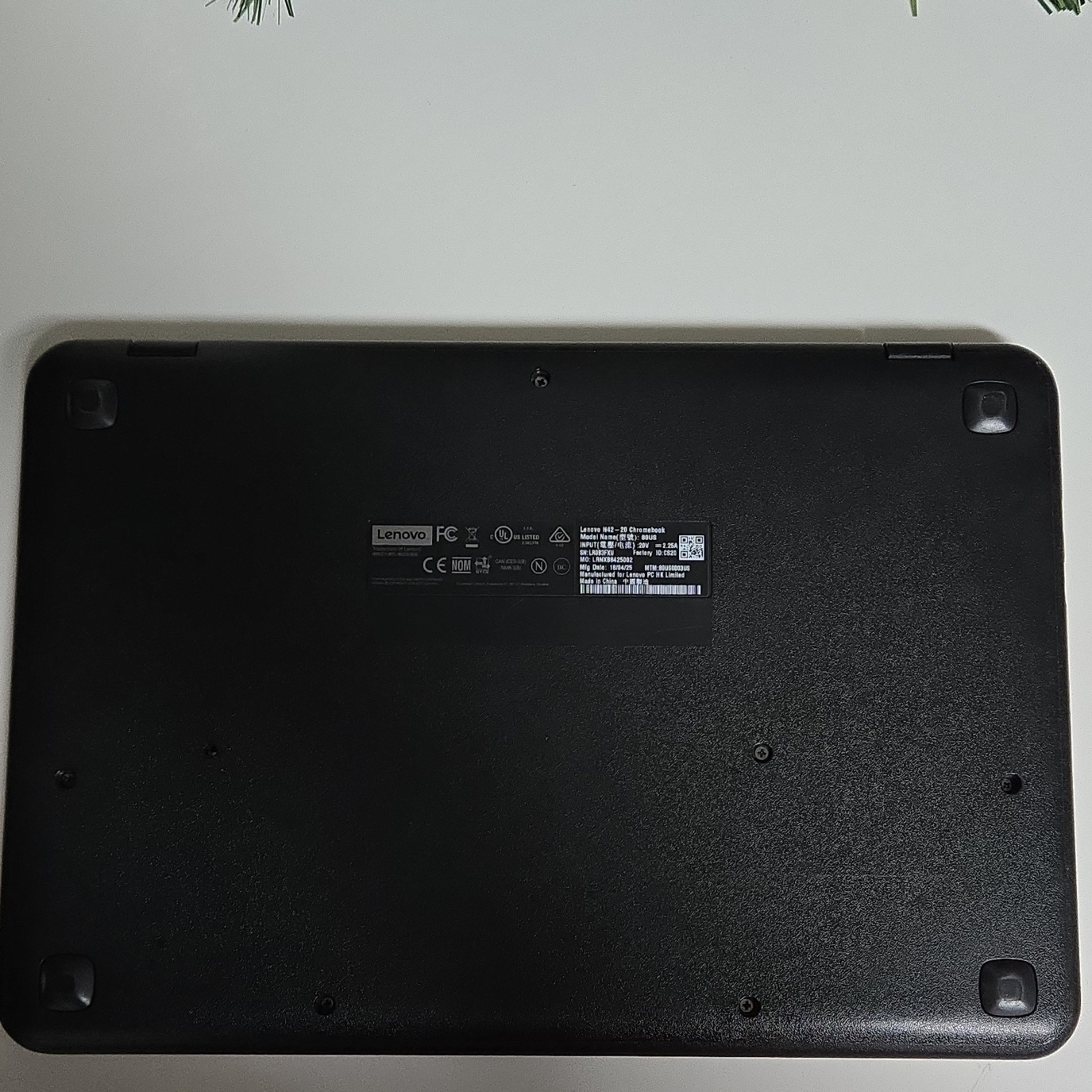 Lenovo N42-20 Chromebook 14″ Intel Celeron Black Chrome OS Laptop