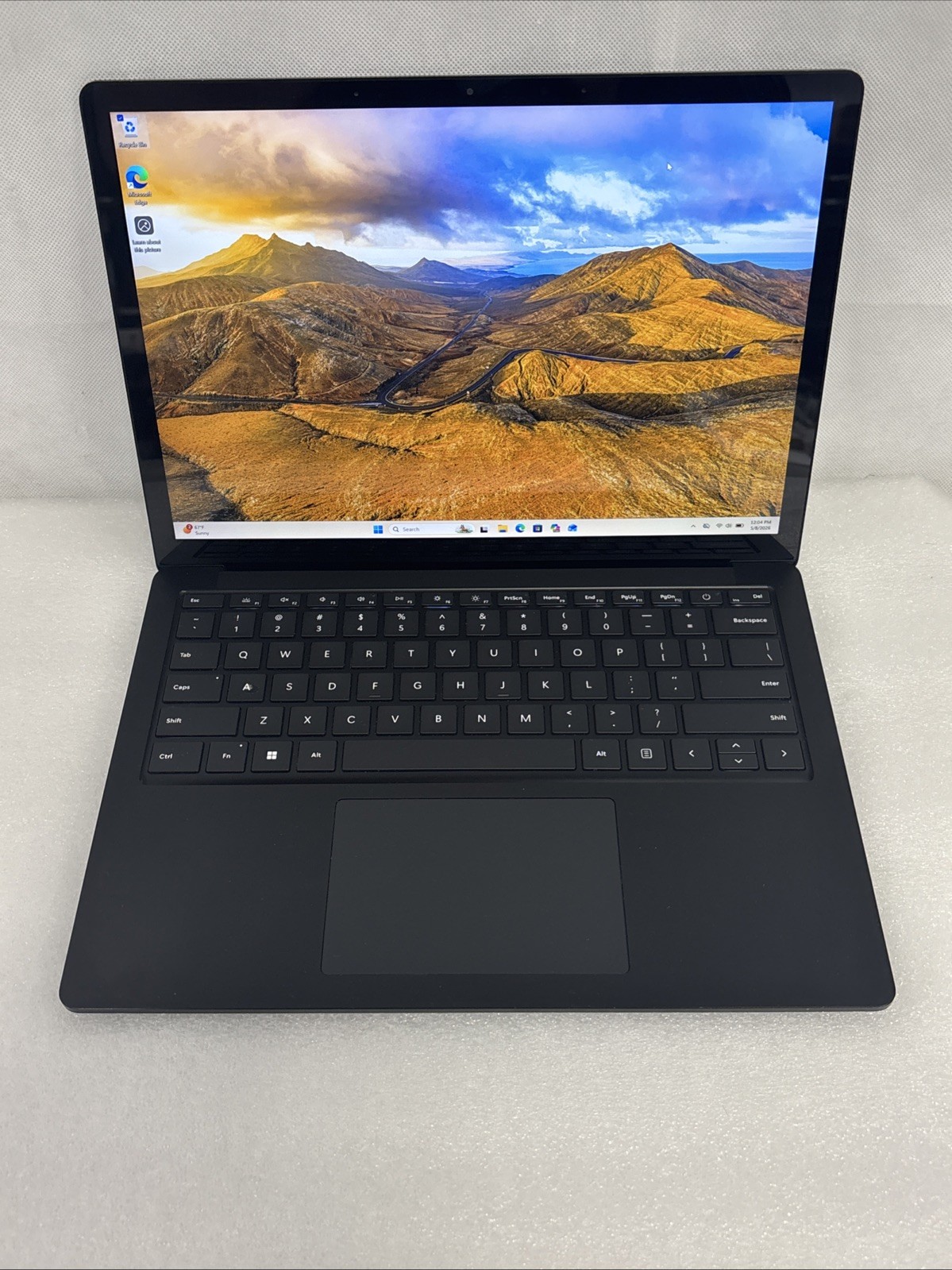Microsoft Surface Laptop 5 13.5” (512GB, Intel Core i7-12th, 16GB) Black *Read*