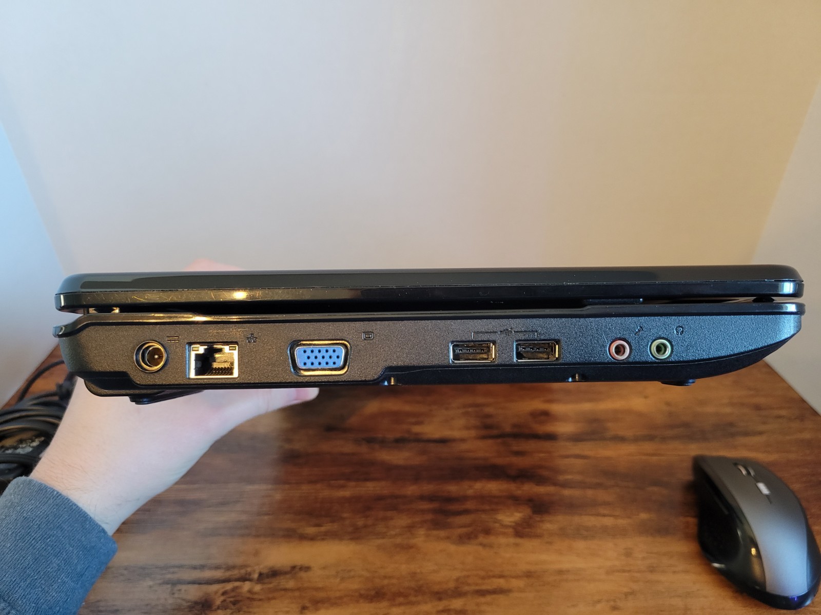 Acer Aspire 5517 Laptop, Linux Mint OS, Replaced Thermal Paste, Please READ
