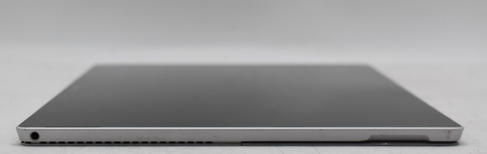 MicroSoft SURFACE PRO 4 1724 i5-6300U 2.40GHz 8GB RAM 256GB SSD WIN11 *READ