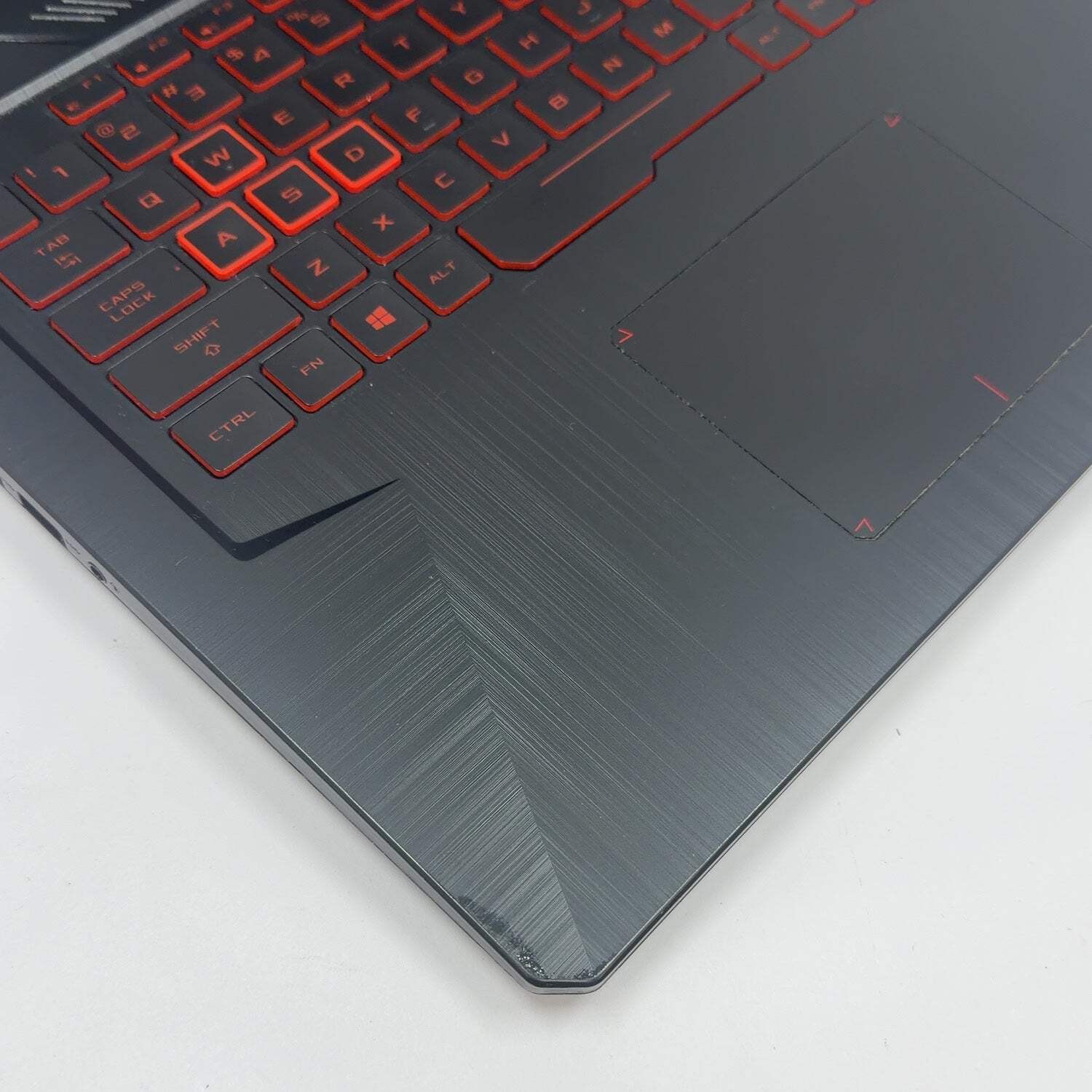 Asus TUF GAMING FX705DY 17.3″ Ryzen 5 3550H 2.1GHz 8GB RAM 512GB SSD AMD RX 560