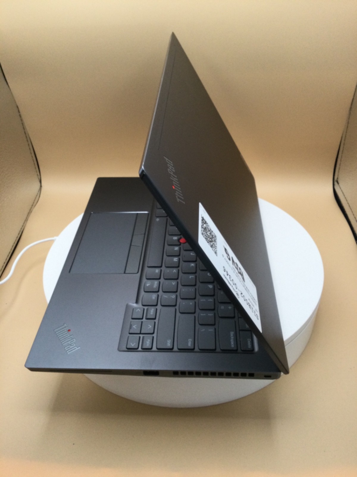 Lenovo ThinkPad T14s G2 14″ Laptop i5-1135G7 16GB RAM 512GB SSD W11Pro Used
