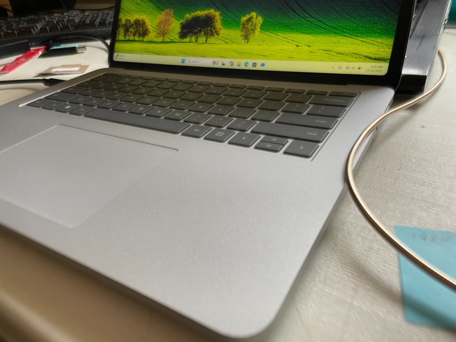Microsoft Surface Laptop Studio 14″ i5-11300H 16GB 256GB – boost up to 4.4 Ghz