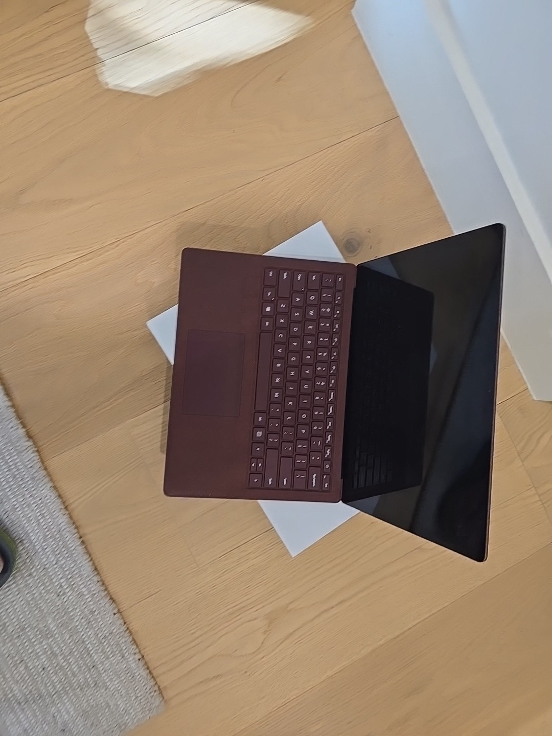 MICROSOFT Surface laptop 1st Gen 256GB i5 8GB