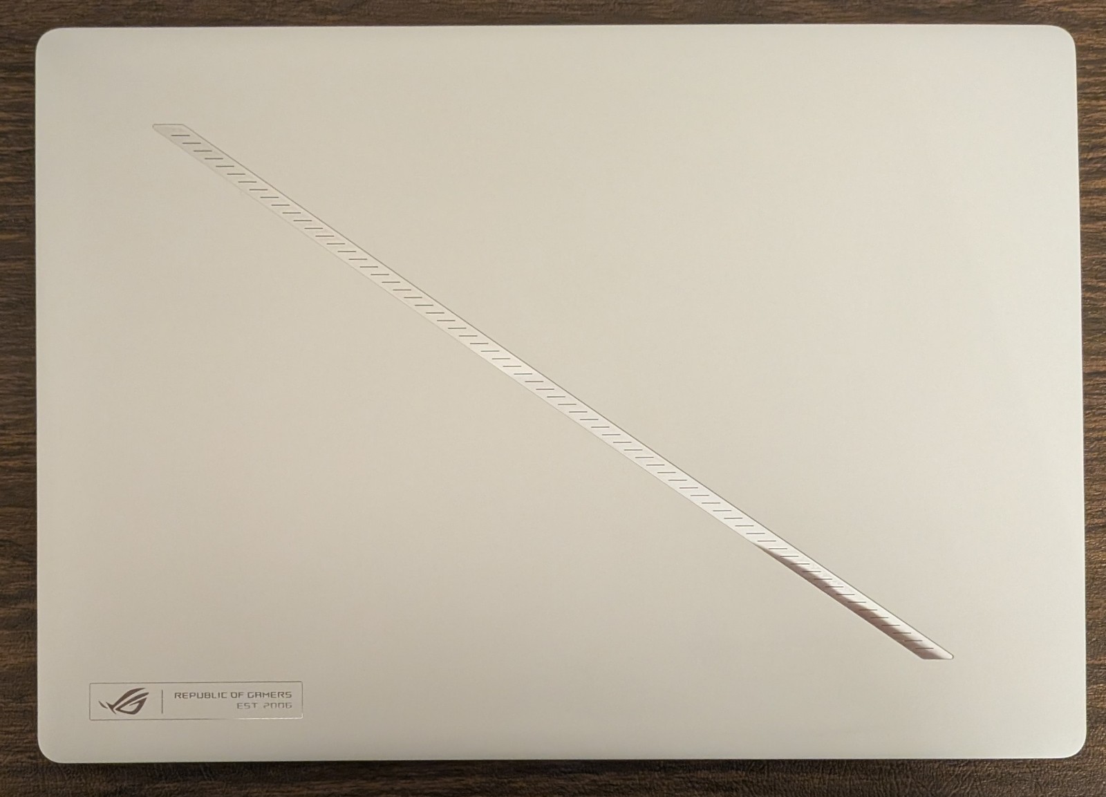 ASUS ROG Zephyrus G14 3K 120Hz OLED (Ryzen 9 270, 16GB/1TB, RTX 5060) White