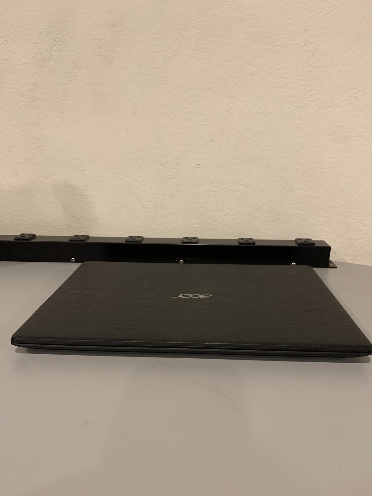 14″ Acer Aspire 1 A114-31-C4HH Laptop Celeron N3450 1.1GHz 4GB RAM 32GB