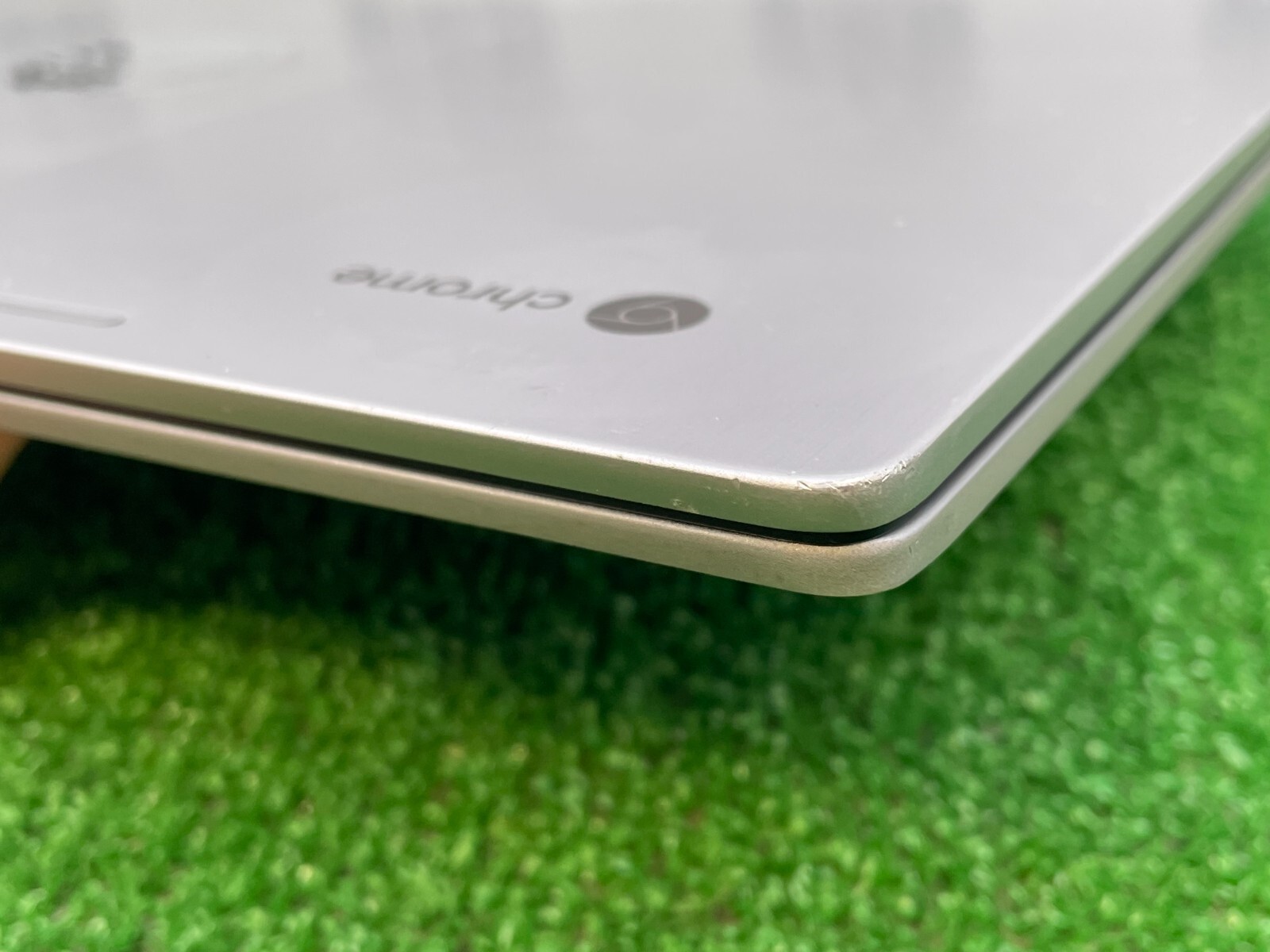 Used HP Chromebook 13 G1 Laptop Intel m7-6Y75 1.20GHz / 16GB RAM / 32GB SSD NT