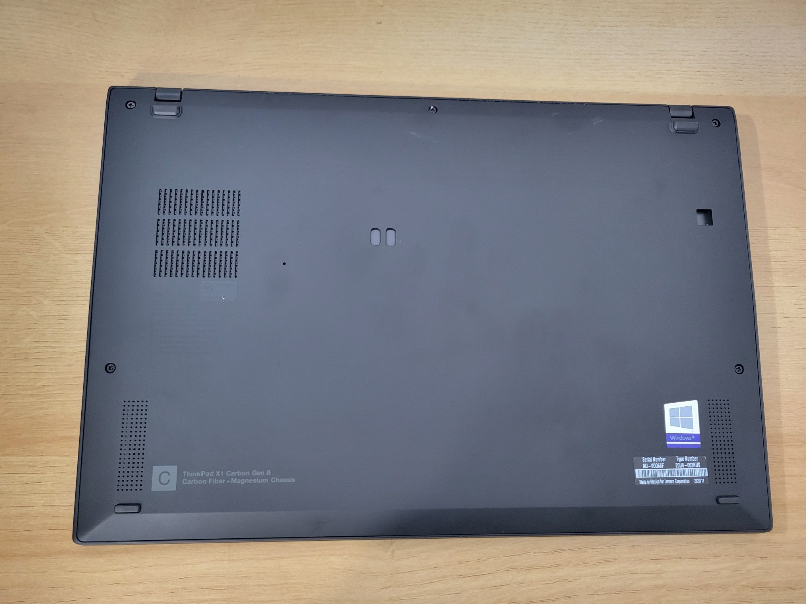 Lenovo Thinkpad X1 Carbon Gen8 I7 10610U 16Gb 512Gb 2K . Very Good