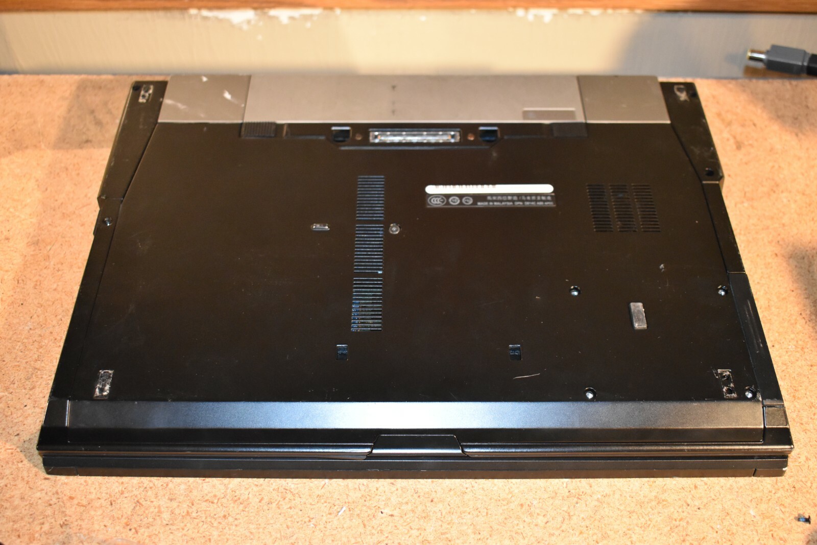 Dell Latitude E6500 P8600 2.4GHz 4GB 320GB WUXGA 1920×1200 Windows XP NVidia NVS