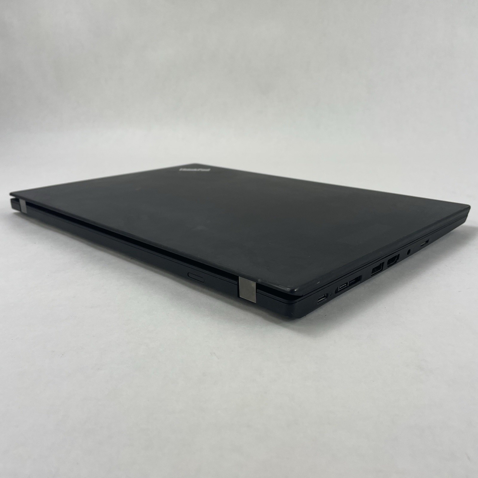 Lenovo ThinkPad T490 14″ i5-8365U 1.60 GHz 8 GB RAM No SSD/OS/AC