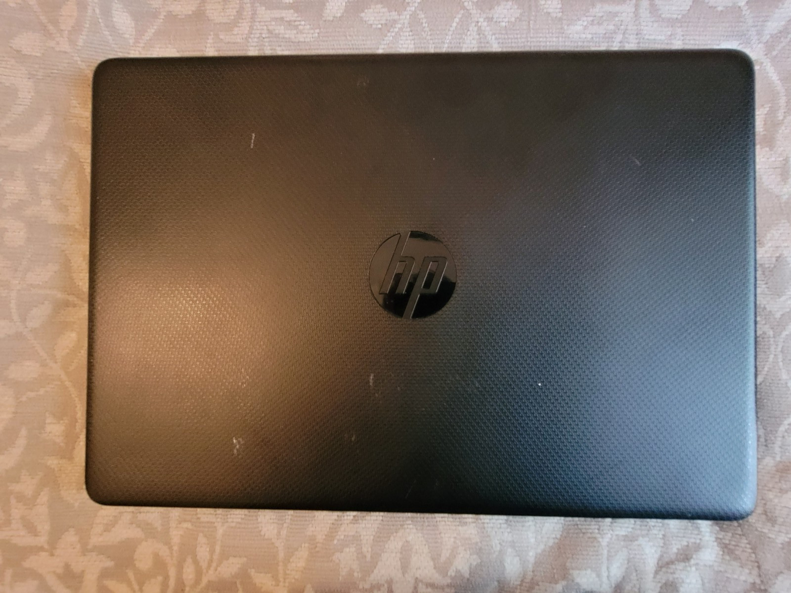 HP 14-dk1003dx 14″ Laptop AMD ATHLON Silver Radeon Graphics 4GB 128GBSSD Win 11!