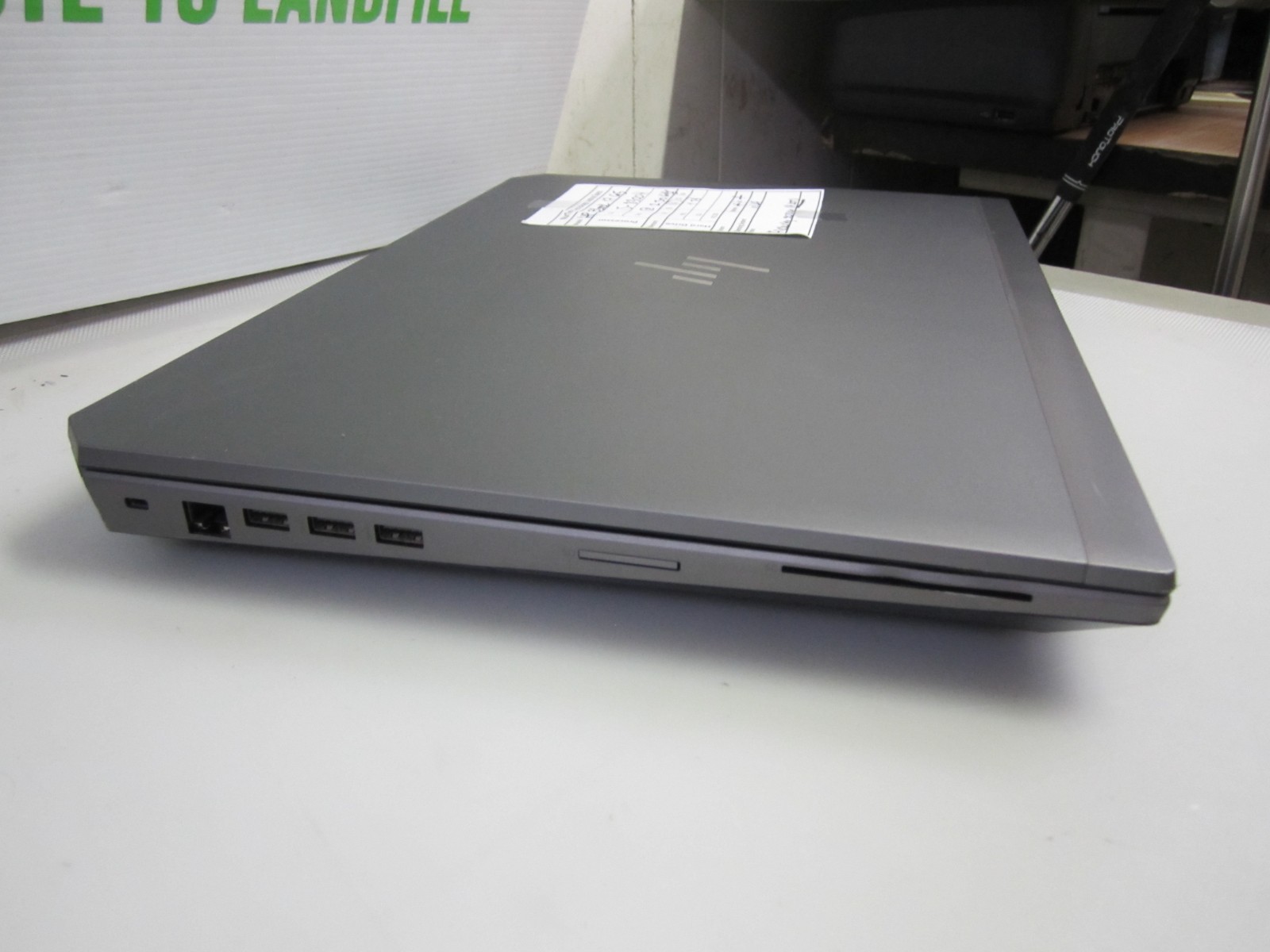 HP ZBook 17 G5 i5-8300H 2.3GHz 16GB/1TB NO OS Laptop + AC READ