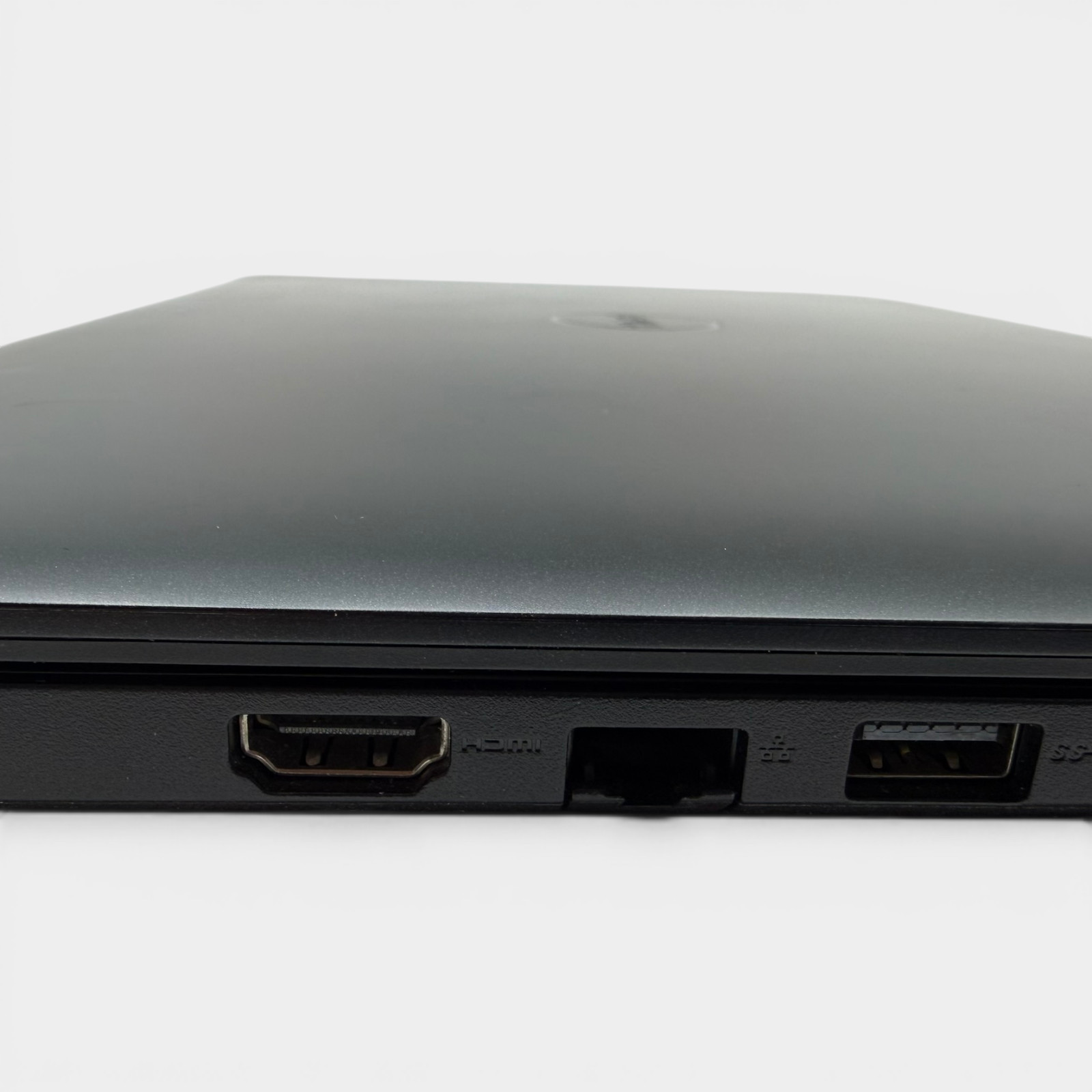 Dell Inspiron 5570 15.6″ Touch i5-8250U 12GB RAM 1TB HDD Win10 + Charger