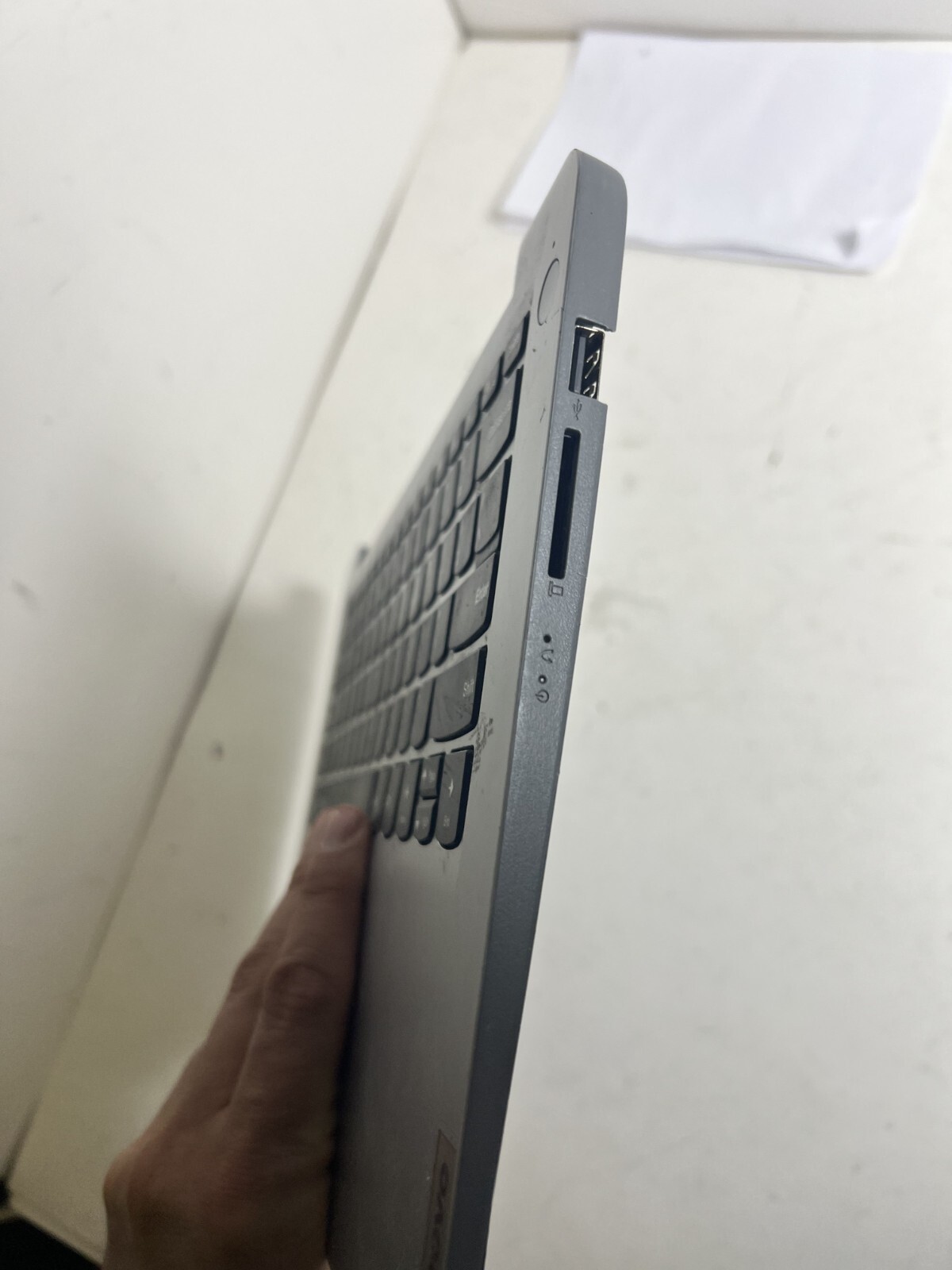 Lenovo Ideapad 1i 14.0″ HD Laptop INTEL PENTIUM SILVER N5030 As-Is for PartsREAD