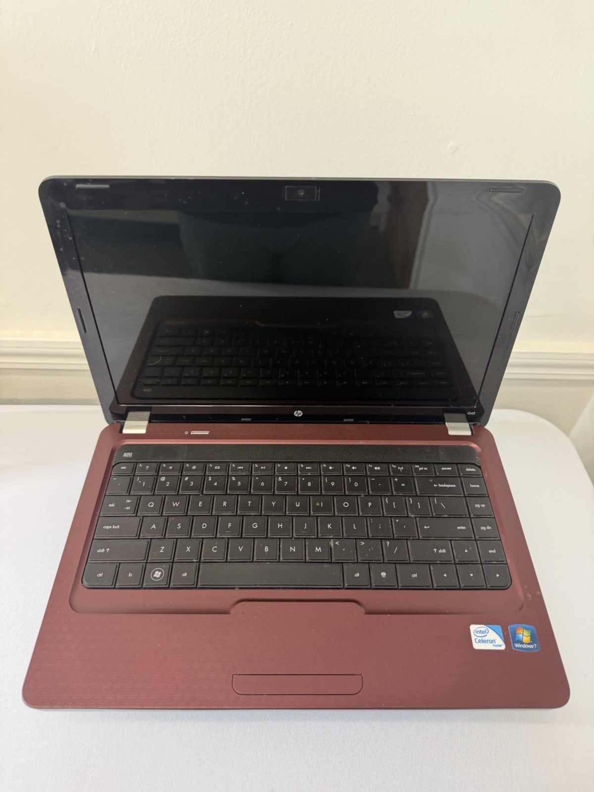 HP Notebook G42 Laptop – Good Screen – Intel Celeron 900 – Read Des