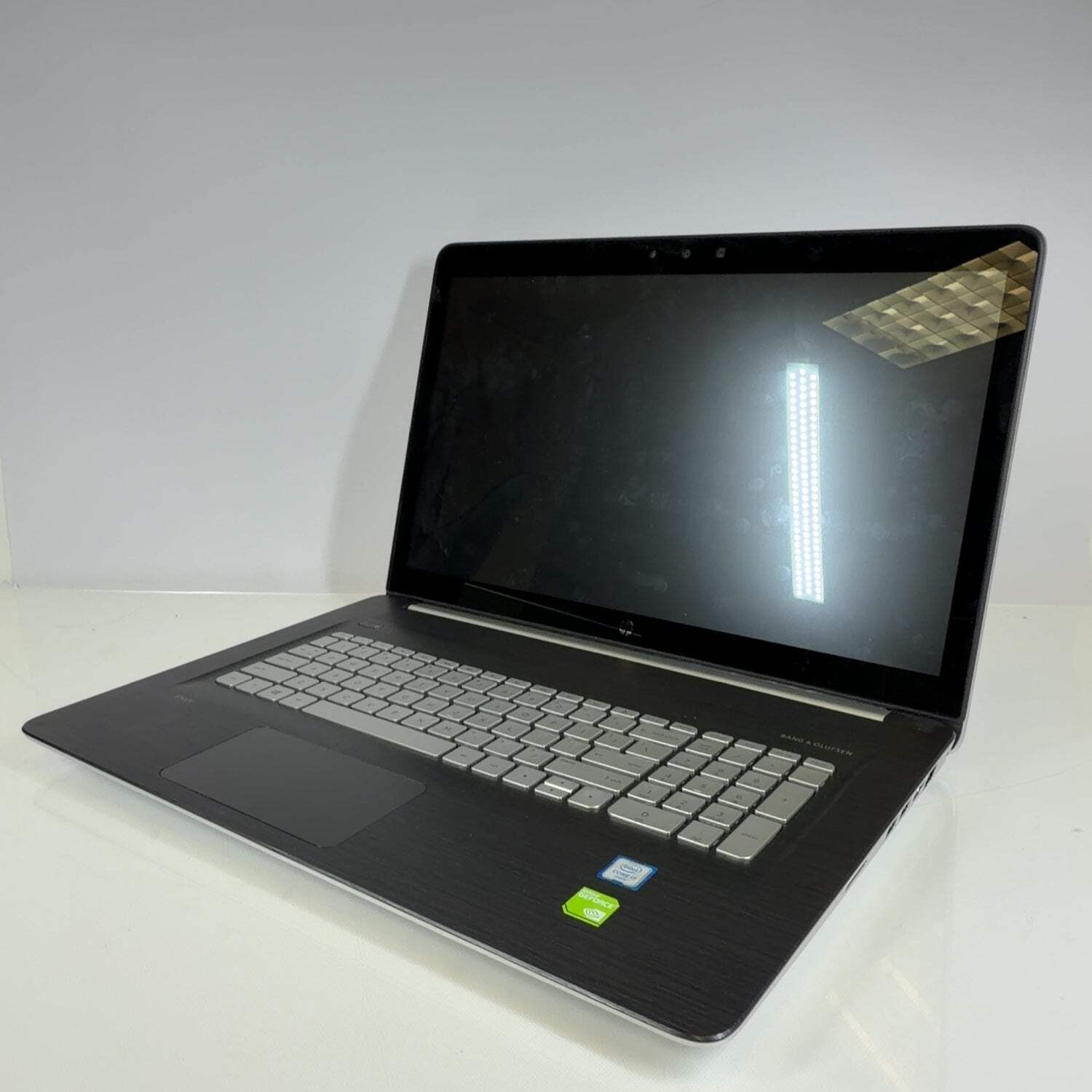 BROKEN HP Envy M7 M1W11UAR 17″ i7-6500U 2.5GHz 16GB RAM 1TB HDD GeForce940M READ