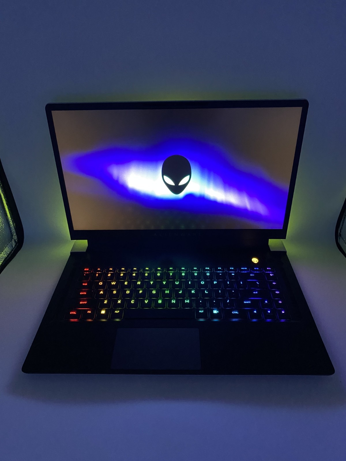 Dell Alienware X15 R1 15″ RTX 3070 i7-11800H 16GB 512GB SSD W11H Restored Laptop