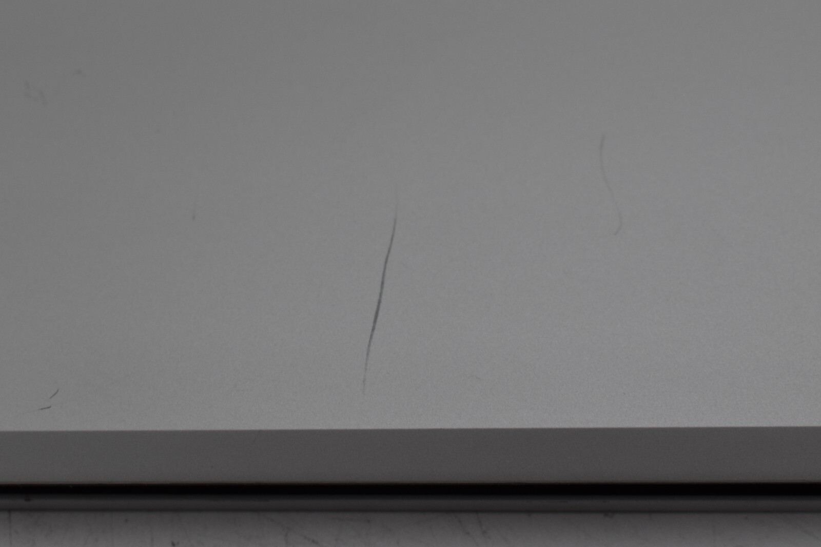13″ Microsoft Surface 1769 Laptop i7-7660U 2.5GHz 8GB RAM 256GB SSD WIN10 *READ